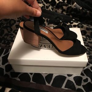 🌟 Steve Madden Leather Suede Ankle Sandal